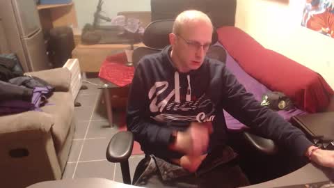 Snapshot of bunnydollstellas_toyboy chatting on February 2026 07:15:02 AM bunnydollstellas_toyboy online show from February 2026 07:15:02 AM