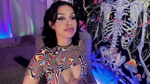   online show from January 2025 05:02:02 AM