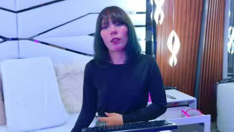 Snapshot of bunnysexyy chatting on December 2025 07:32:01 PM Bunny online show from December 2025 07:32:01 PM