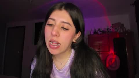 Jess online show from October 2025 02:37:02 AM