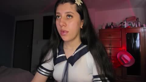 Jess online show from October 2025 04:52:01 PM