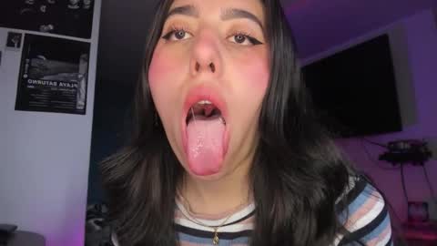 Jess online show from February 2026 06:37:02 PM