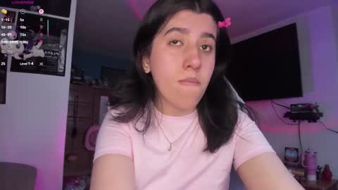 Jess online show from February 2026 07:01:01 PM