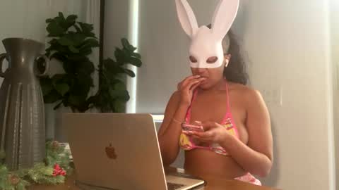 Snapshot of bunsbunnyprincess chatting on January 2026 11:20:01 PM Buns Bunny Princess online show from January 2026 11:20:01 PM