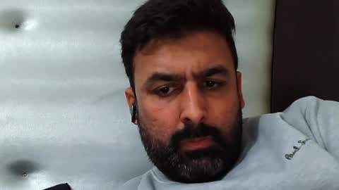 Hairy Arabian online show from December 2025 05:40:02 PM