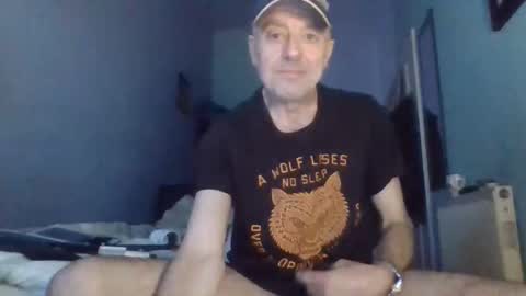 burnleyguy1977 online show from April 2026 02:51:01 AM