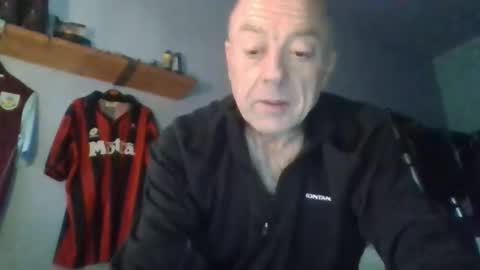 burnleyguy1977 online show from April 2026 04:54:01 AM