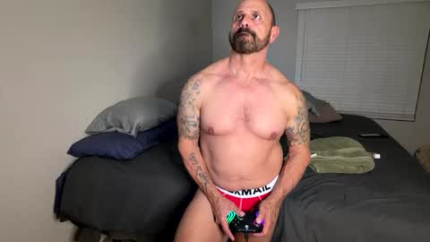Snapshot of bustedsprockets chatting on February 2026 05:34:02 AM Pocket Daddy cockring gaycouple cockring lovense daddy online show from February 2026 05:34:02 AM