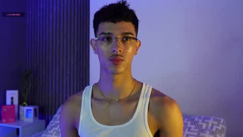 Buster independent model online show from September 2025 10:59:02 AM