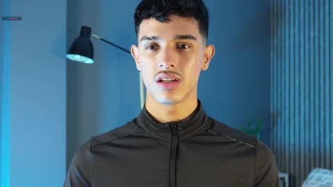 Buster independent model online show from September 2025 04:30:01 PM