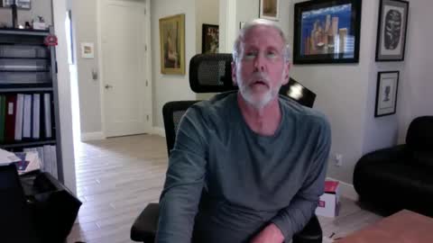 Snapshot of bustinout99 chatting on January 2025 05:37:02 PM afternoon wood online show from January 2025 05:37:02 PM