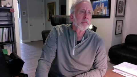 Snapshot of bustinout99 chatting on February 2025 03:39:01 PM afternoon wood online show from February 2025 03:39:01 PM