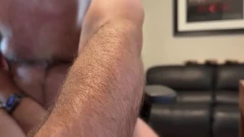 Snapshot of bustinout99 chatting on October 2025 05:22:02 PM afternoon wood online show from October 2025 05:22:02 PM