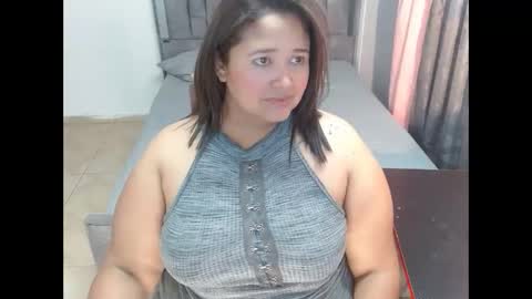 Snapshot of busty_juicyy chatting on January 2026 02:30:02 PM busty juicyy online show from January 2026 02:30:02 PM