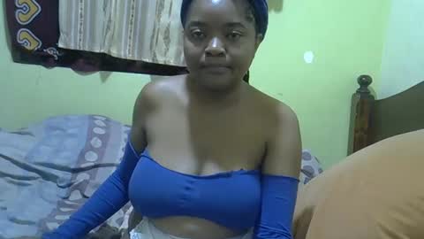 busty kenzi online show from December 2024 10:16:02 PM