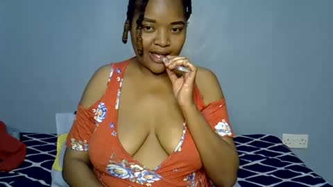 busty kenzi online show from July 2026 04:20:01 PM