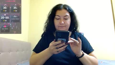 Emma online show from February 2025 07:03:01 AM