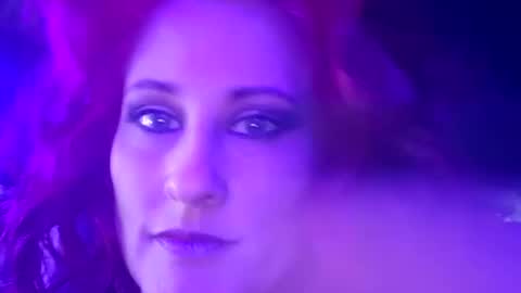 Snapshot of busybee83 chatting on February 2025 09:54:01 AM busybee83 online show from February 2025 09:54:01 AM