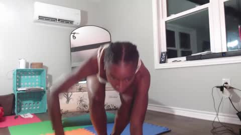 Snapshot of butt3rcup chatting on September 2025 01:38:02 AM Goddess online show from September 2025 01:38:02 AM