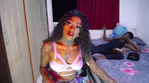 butterfly_rouse online show from December 2025 01:00:01 AM