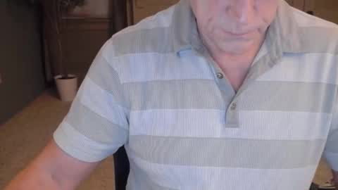 Snapshot of buttnakedfun954737 chatting on January 2025 11:35:02 AM Miles online show from January 2025 11:35:02 AM