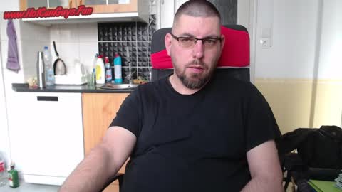 Snapshot of bux404 chatting on January 2025 08:55:02 AM Pete online show from January 2025 08:55:02 AM