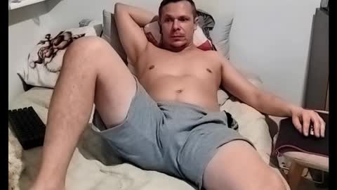 Snapshot of buzzek chatting on January 2026 02:58:02 AM Bazzek online show from January 2026 02:58:02 AM