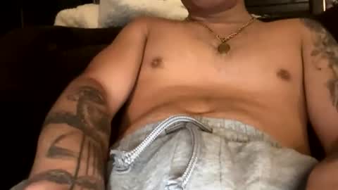 bvlick_ online show from May 2026 04:07:02 AM