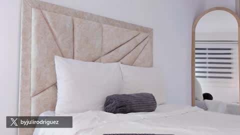    online show from January 2026 03:32:01 AM