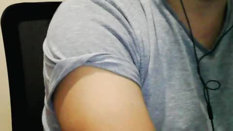 Snapshot of bydevils chatting on February 2025 05:49:02 PM bydevils online show from February 2025 05:49:02 PM