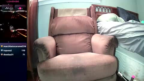 Snapshot of bygd334 chatting on January 2026 01:38:01 PM biggdw79 online show from January 2026 01:38:01 PM