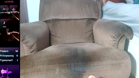 Snapshot of bygd334 chatting on April 2026 01:27:02 AM biggdw79 online show from April 2026 01:27:02 AM