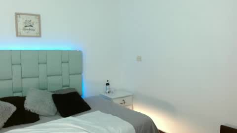 Snapshot of cailyn_briona chatting on December 2024 01:19:01 AM Cailyn Independent model online show from December 2024 01:19:01 AM