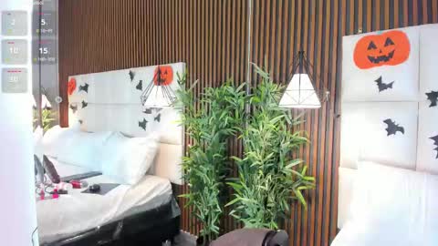 Snapshot of cailynbrowm chatting on October 2025 04:47:01 AM CailynBrown online show from October 2025 04:47:01 AM