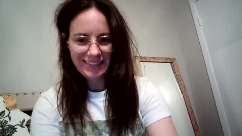 Snapshot of caitie__citrine chatting on December 2024 02:41:01 AM Caitie Citrine online show from December 2024 02:41:01 AM