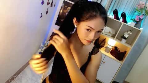 caitlin online show from November 2025 07:23:01 PM