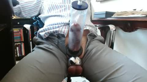 calguy0044 online show from June 2026 05:04:01 PM