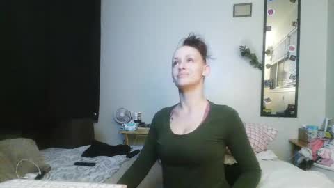 Snapshot of caliibaddie chatting on February 2025 08:25:02 AM caliibaddie online show from February 2025 08:25:02 AM