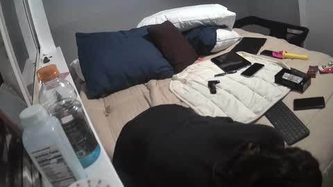 Snapshot of caliibaddie chatting on October 2025 01:30:01 PM caliibaddie online show from October 2025 01:30:01 PM