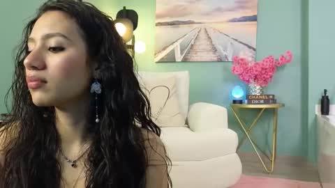 Calipso Parisi online show from November 2025 01:25:02 PM