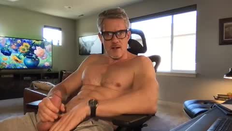 calirsedmo online show from February 2026 07:20:01 PM