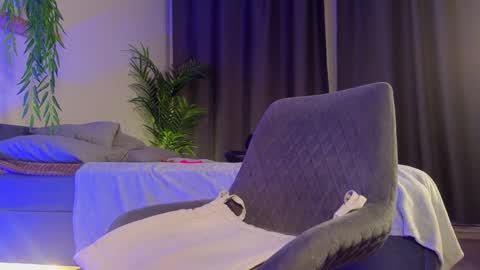 Callista online show from December 2024 08:58:02 PM