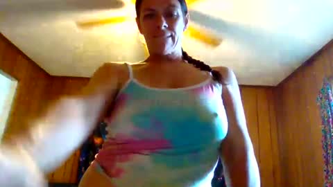 Calli online show from October 2025 05:32:02 PM