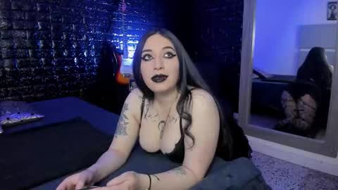 calliope_dark online show from September 2025 01:27:01 PM