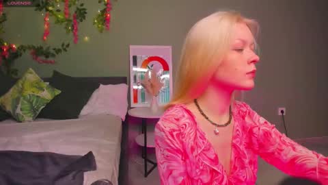 Robin online show from November 2025 11:10:02 AM