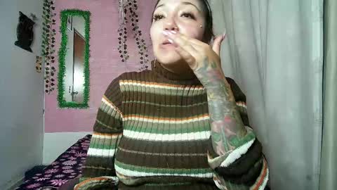 Snapshot of callme_lolas chatting on April 2026 02:14:02 AM paula online show from April 2026 02:14:02 AM