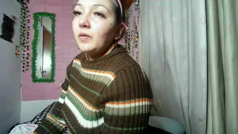 Snapshot of callme_lolas chatting on April 2026 01:25:02 AM paula online show from April 2026 01:25:02 AM