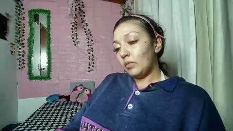 Snapshot of callme_lolas chatting on May 2026 07:04:01 AM paula online show from May 2026 07:04:01 AM