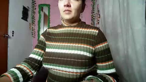 Snapshot of callme_lolas chatting on May 2026 04:30:02 AM paula online show from May 2026 04:30:02 AM