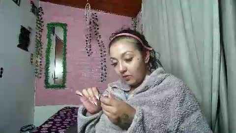 Snapshot of callme_lolas chatting on June 2026 02:46:01 AM paula online show from June 2026 02:46:01 AM